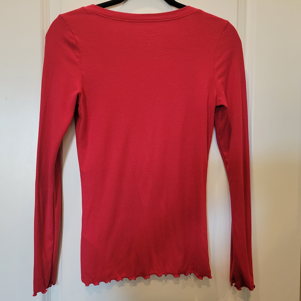 Hollister Women's Red Long Sleeve Top - Picture 3 of 3